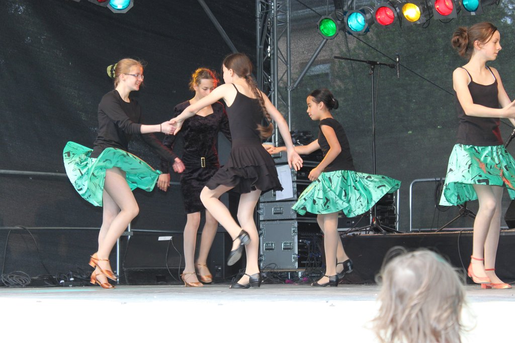 IMG_3023.JPG - TSC Grün Gelb auf der Taunusbühne während des Hessentages  http://de.wikipedia.org/wiki/Hessentag  in Oberursel  