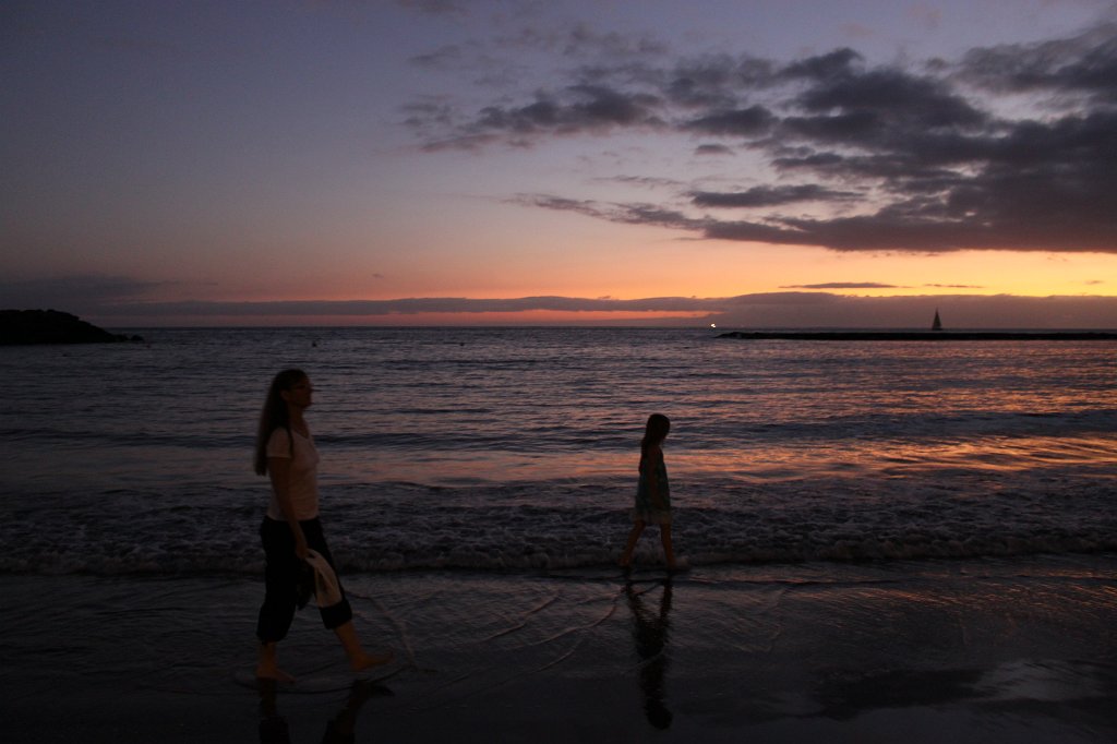 IMG_4144.JPG - Playa de Fañabé at sunset