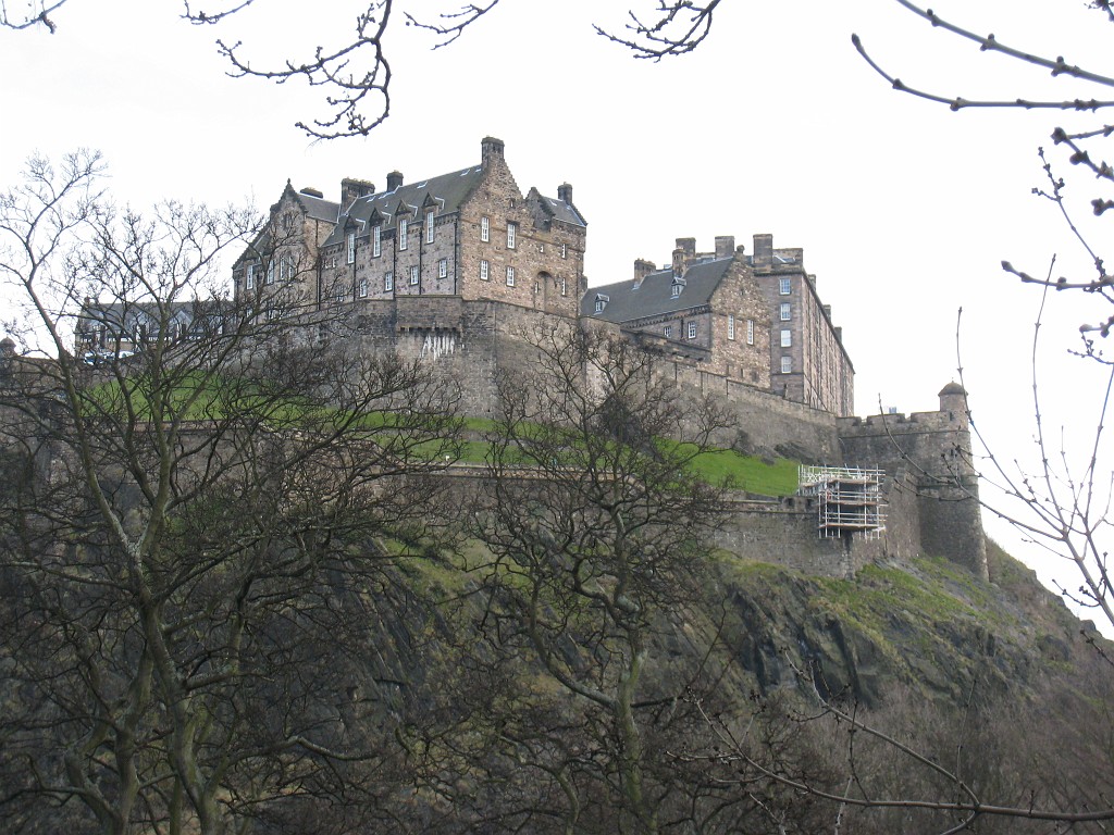 IMG_5031.JPG - Edinburgh Castle  http://en.wikipedia.org/wiki/Edinburgh_Castle 