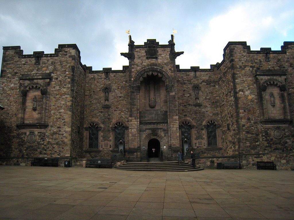 IMG_5152.JPG - Edinburgh Castle  http://en.wikipedia.org/wiki/Edinburgh_Castle 