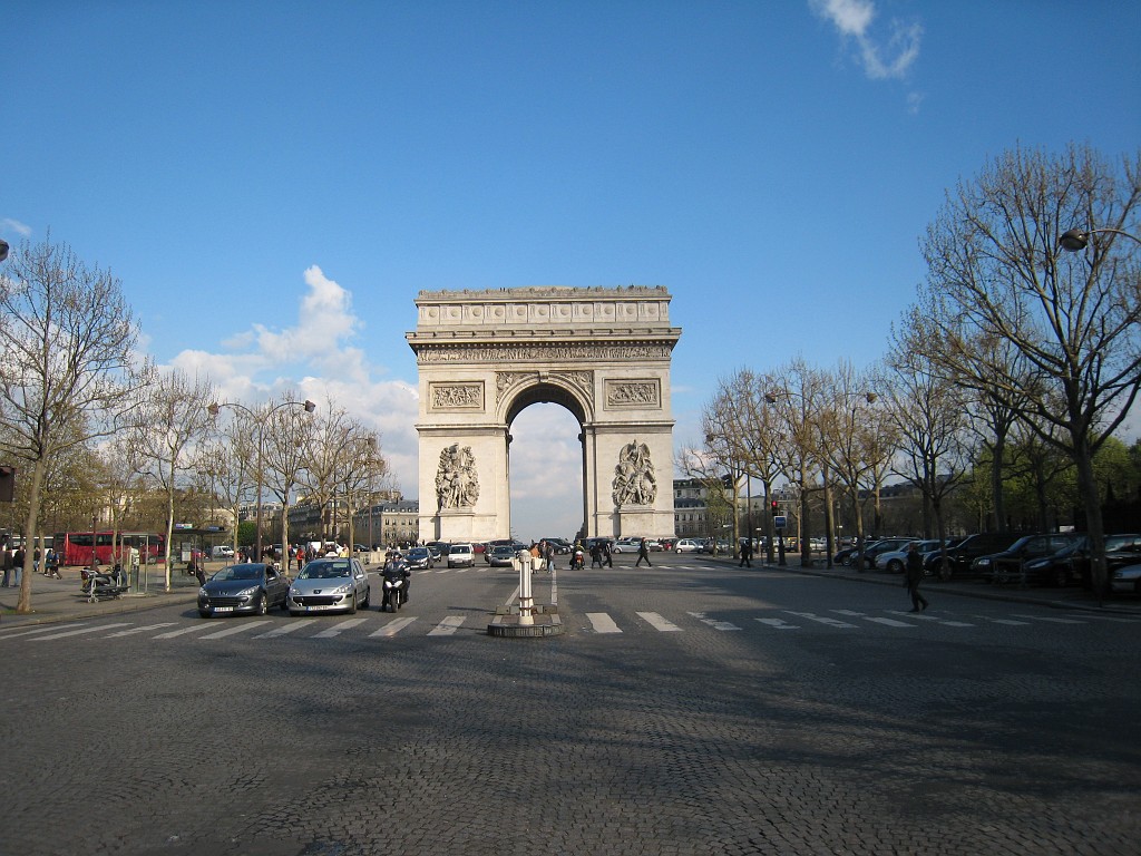 IMG_5486.JPG -  Arc de Triomphe  view from the Avenue de la Grande Armée