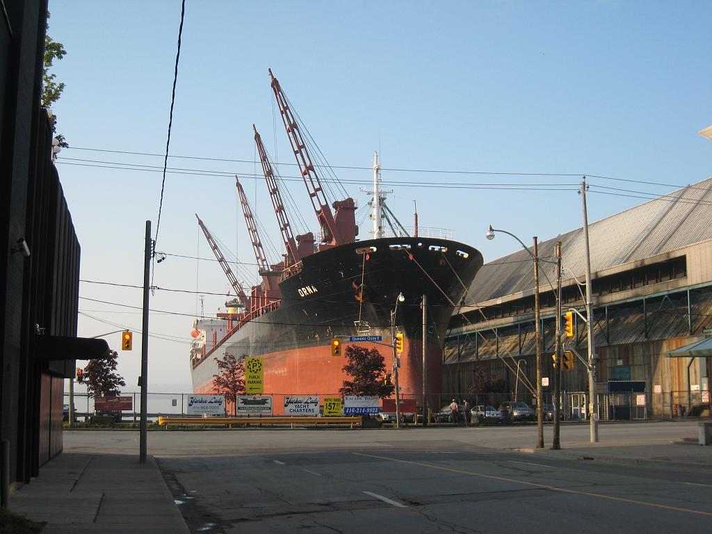 IMG_7312.JPG - Ship in Toronto Harbour