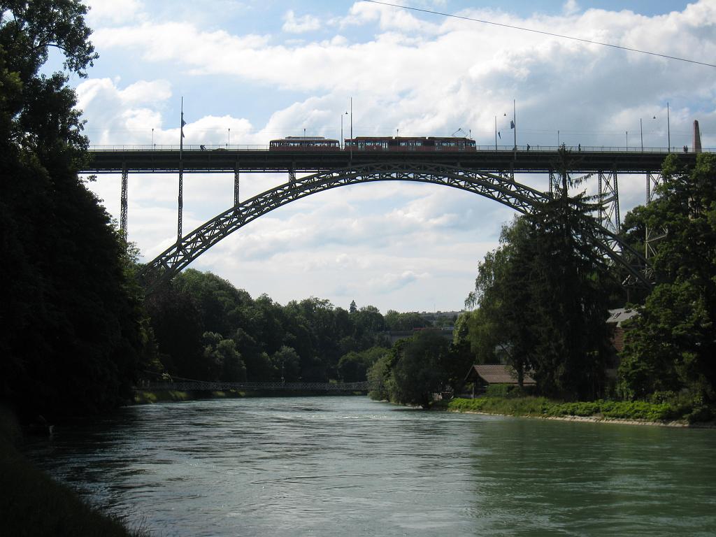 IMG_7804.JPG - Kornhausbrücke with Tram