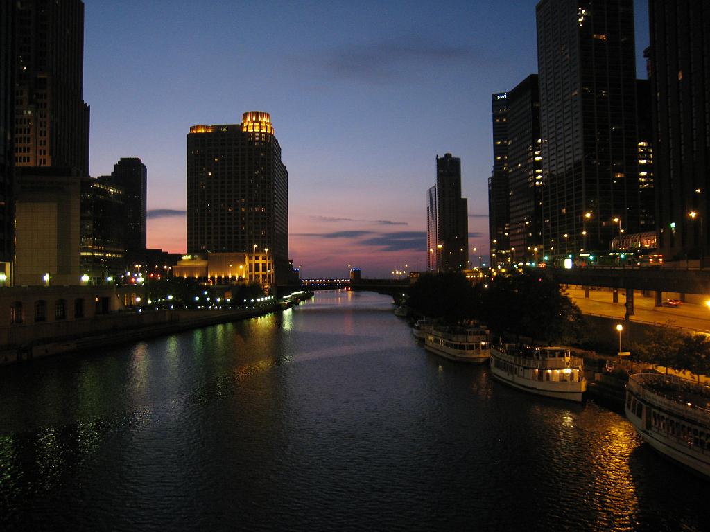 IMG_8930.JPG - Chicago River