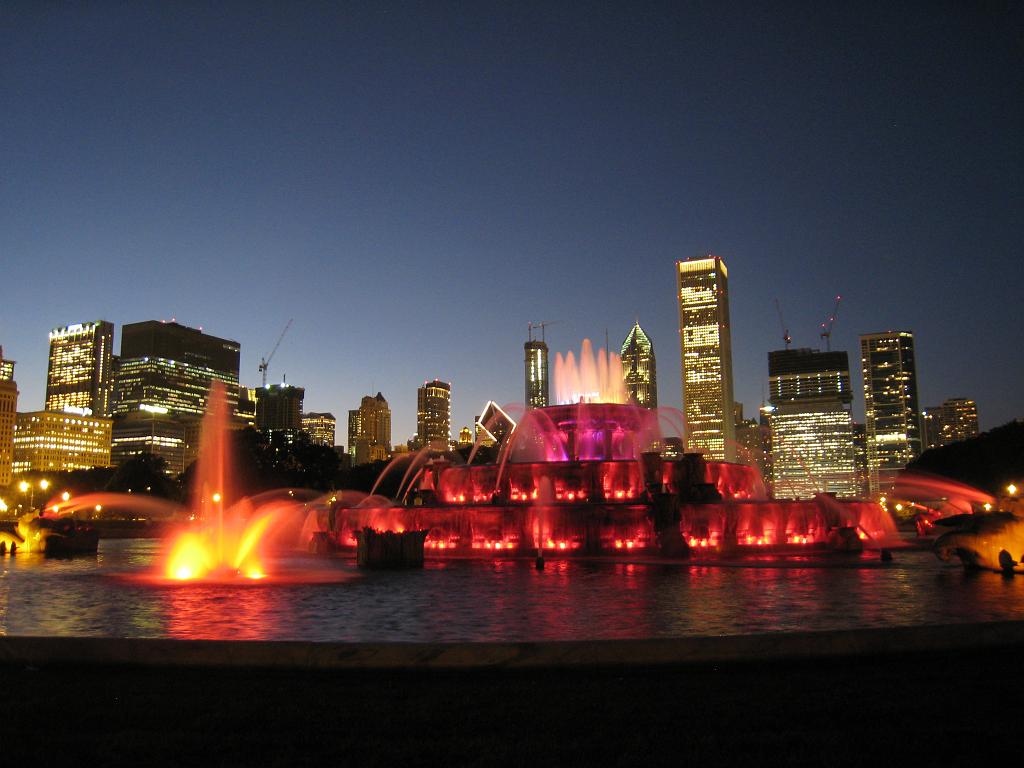 IMG_9026.JPG - Buckingham Fountain (Start of Route 66)