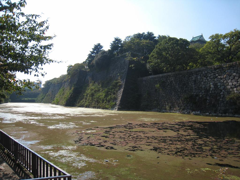 IMG_9670.JPG - Osaka Castle - Inner moat and wall