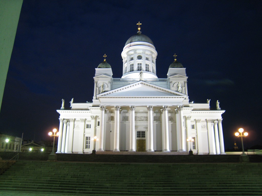 IMG_0919.JPG - Helsinki Cathedral ( http://en.wikipedia.org/wiki/Helsinki_Cathedral ) at night