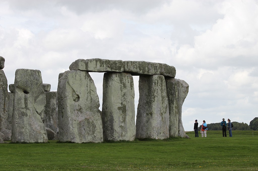 IMG_2042.JPG - Stonehenge  http://en.wikipedia.org/wiki/Stonehenge 