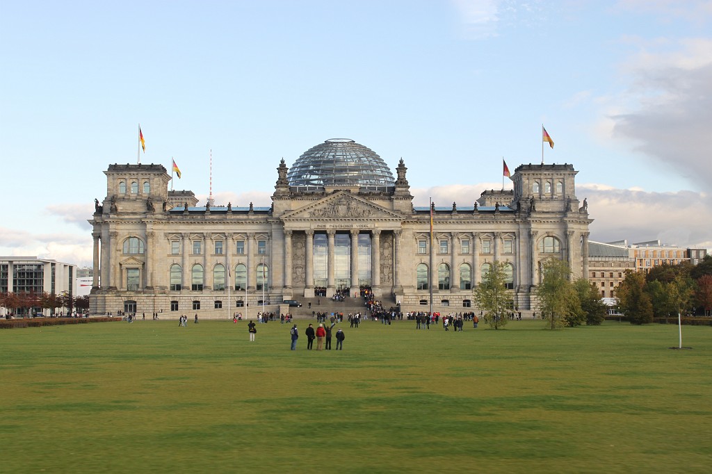 IMG_3086.JPG - Reichstag building  http://en.wikipedia.org/wiki/Reichstag_building 