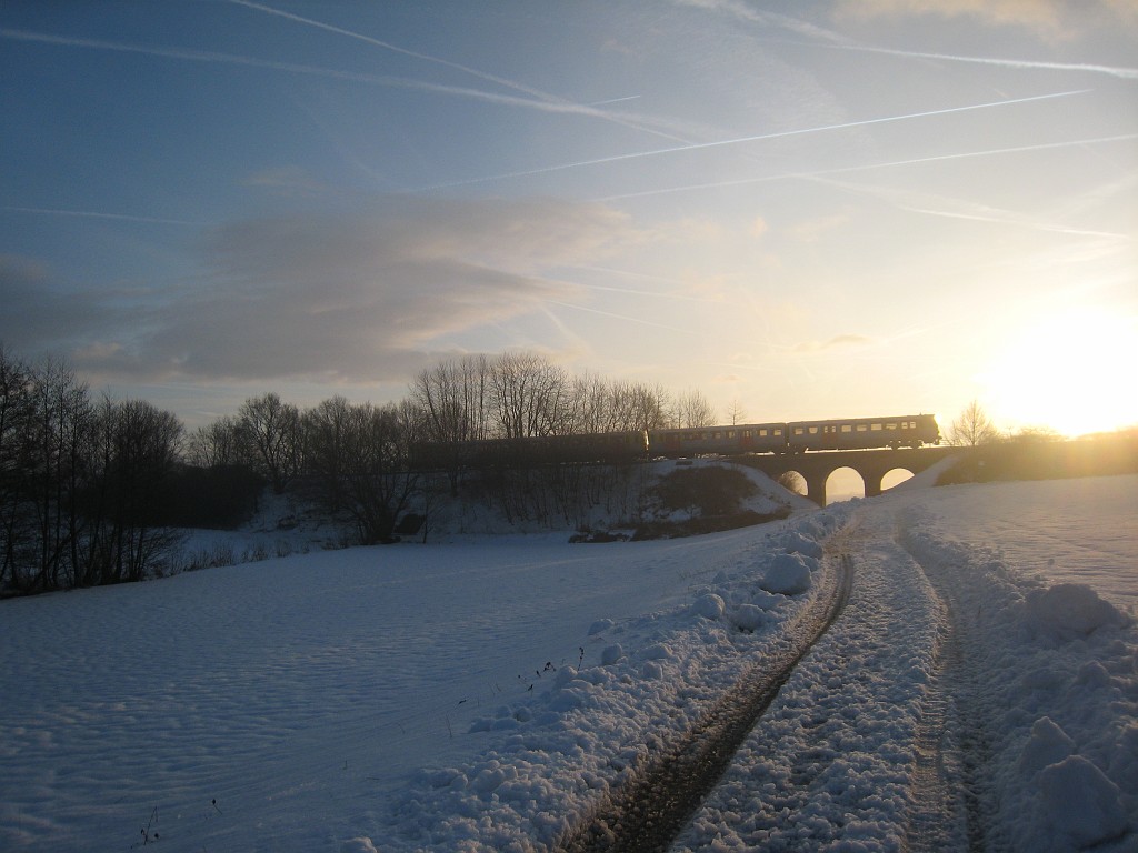 X_IMG_2013.JPG - Taunusbahn crossing bridge