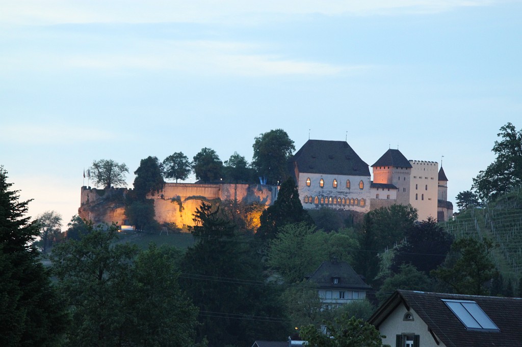 IMG_5926.JPG - Schloss Lenzburg  http://en.wikipedia.org/wiki/Schloss_Lenzburg 
