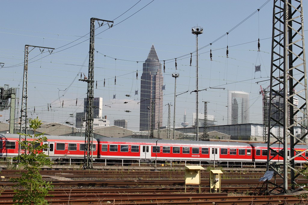 IMG_6395.JPG - Frankfurt Train & Messeturm