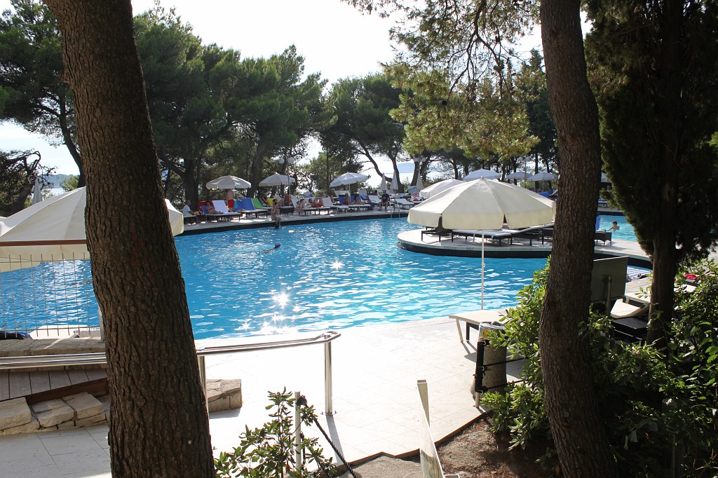 IMG_7411.JPG - Hotel Croatia Pool Area