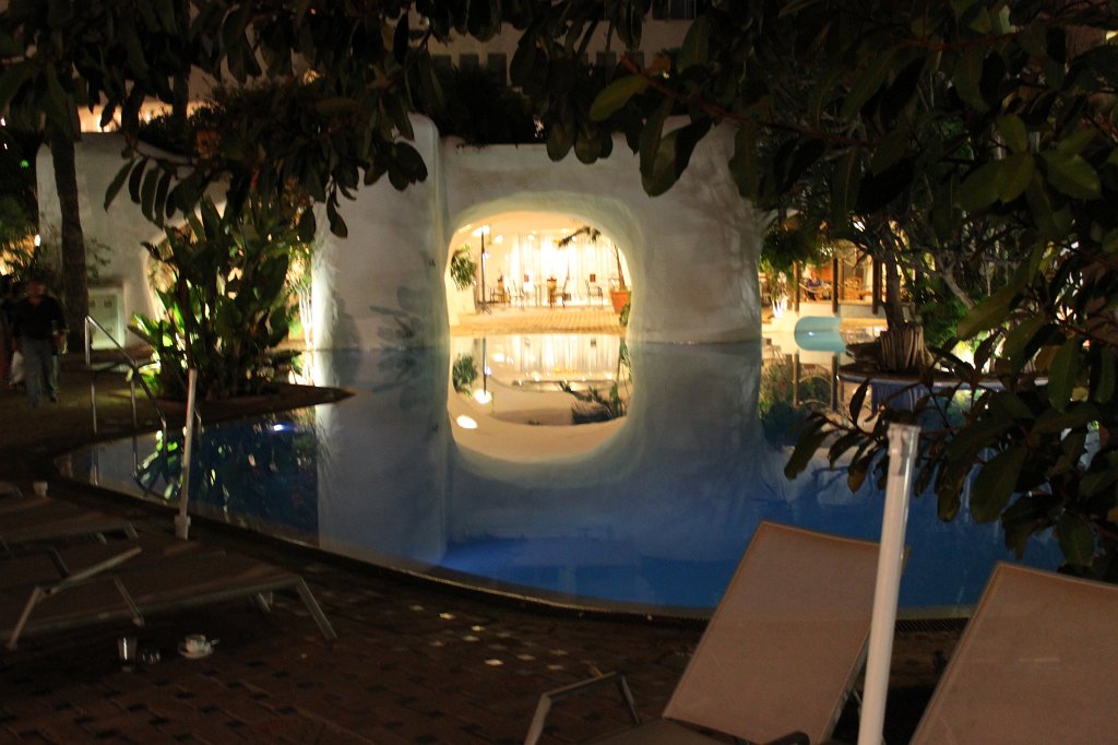 IMG_3663.JPG - Hotel Jardin Tropical  http://www.jardin-tropical.com/  pool at night