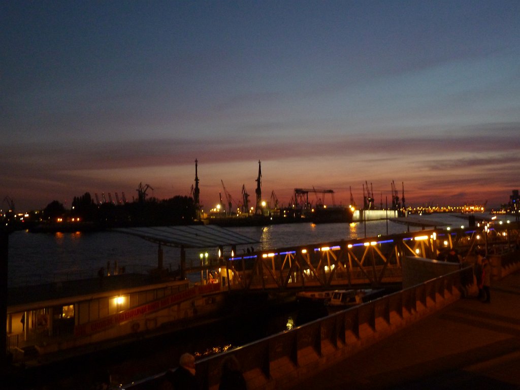 P1050248.JPG -  Hamburg harbour  view at dusk
