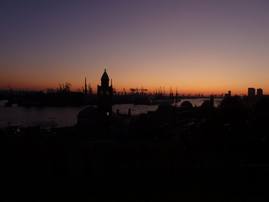 P1050323.JPG -  Hamburg harbour  view from at sunset