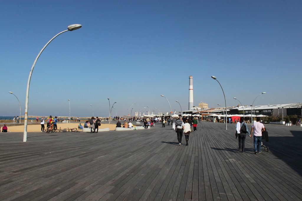 IMG_6401.JPG - Tel Aviv port boardwalk