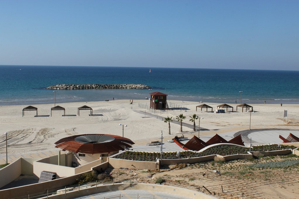 IMG_6476.JPG - Herzliya Beach  http://en.wikipedia.org/wiki/Herzliya 