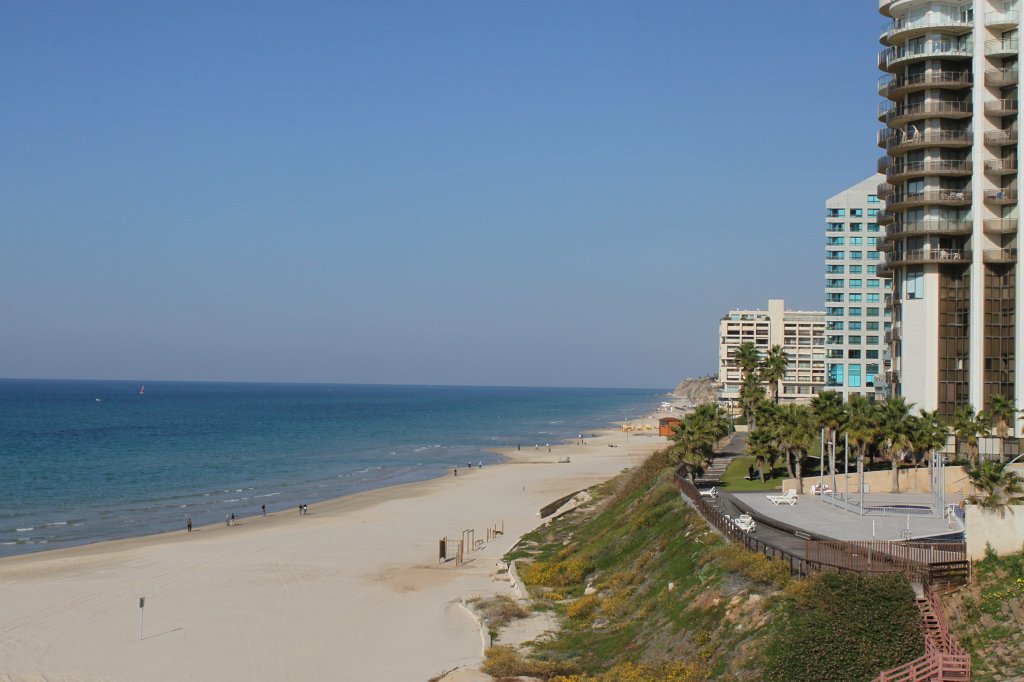 IMG_6481.JPG - Herzliya Beach  http://en.wikipedia.org/wiki/Herzliya 