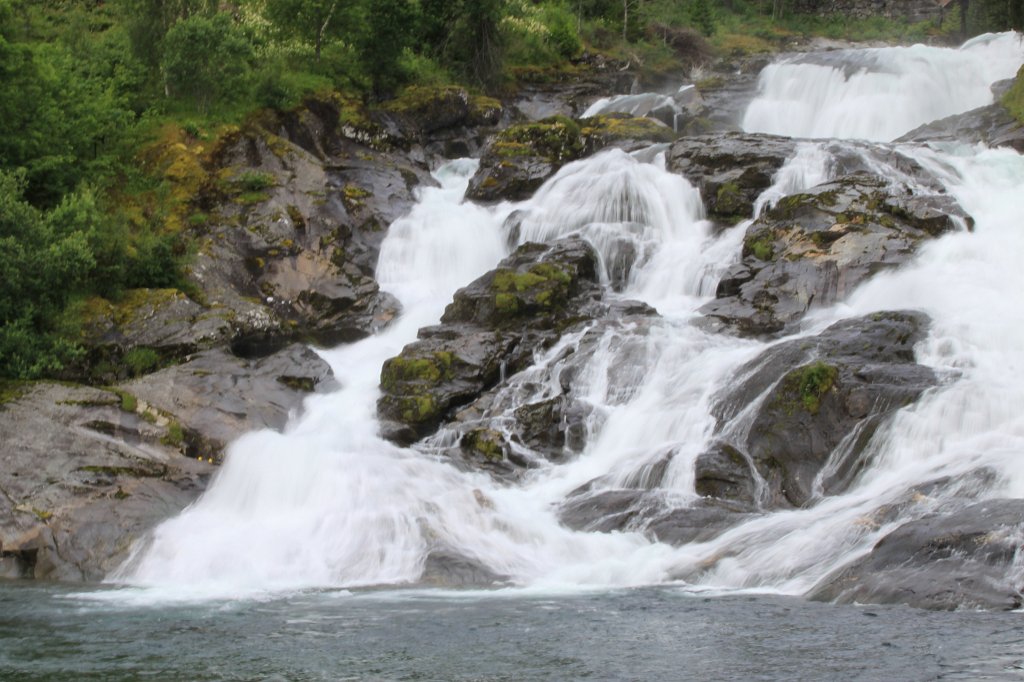 IMG_9849.JPG - Hellesylt waterfalls