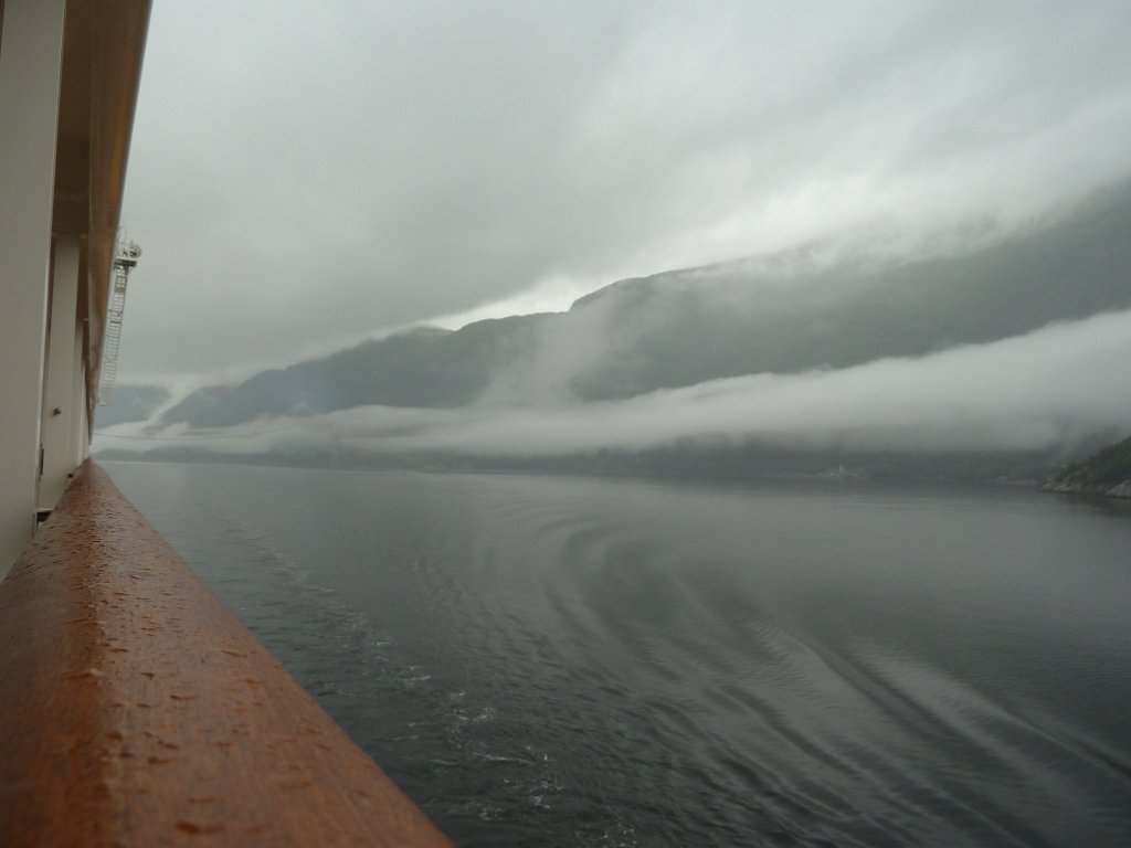 P1080447.JPG - Hardangerfjord  http://en.wikipedia.org/wiki/Hardangerfjord  in clouds