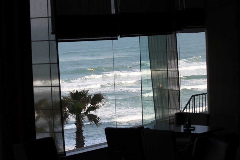 IMG_3681.JPG - Surfin'  Herzliya  Beach view from Daniel Hotel lobby