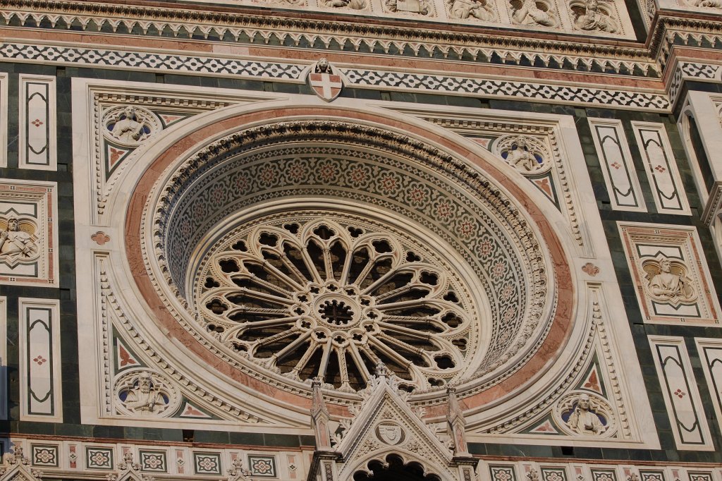 IMG_5865.JPG -  Rose window  of  Basilica di Santa Maria del Fiore 