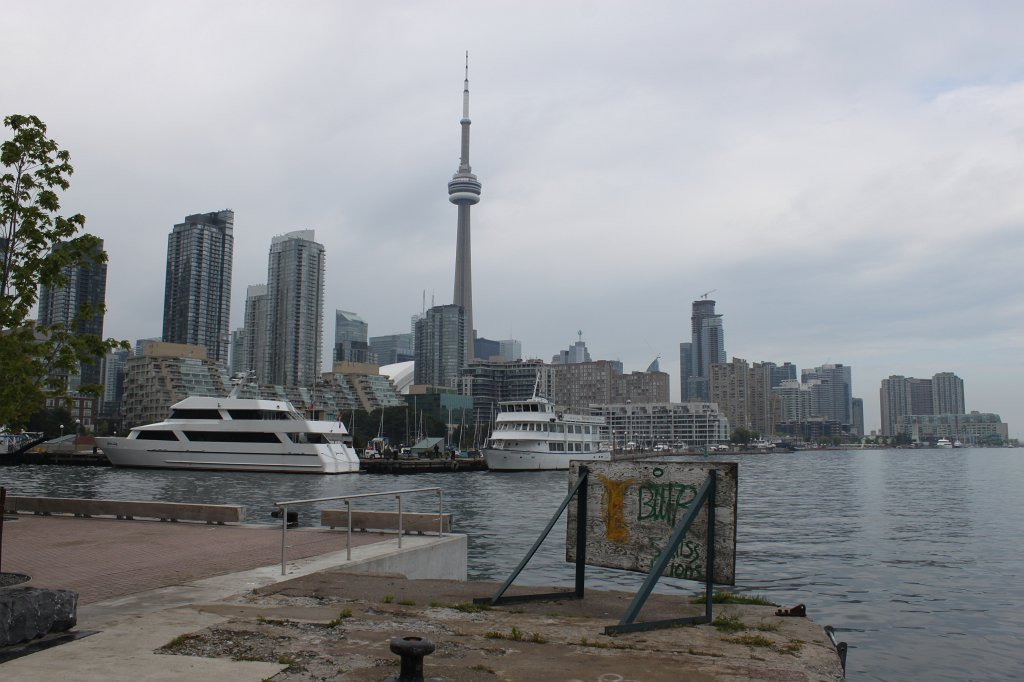 IMG_2147.JPG - Toronto waterfront