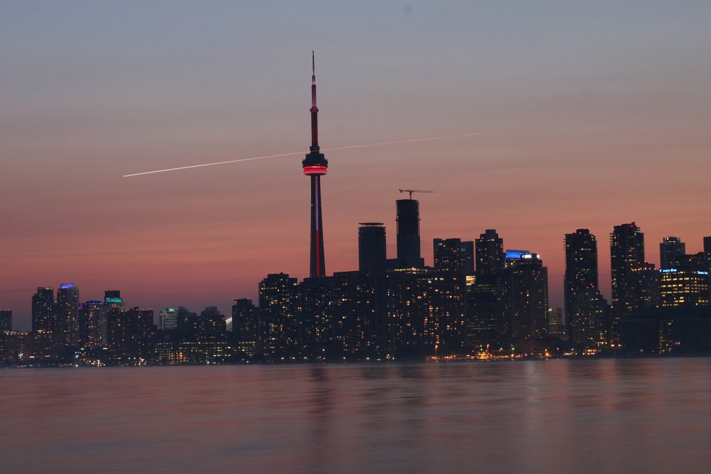 IMG_2284.JPG -  Toronto  dusk