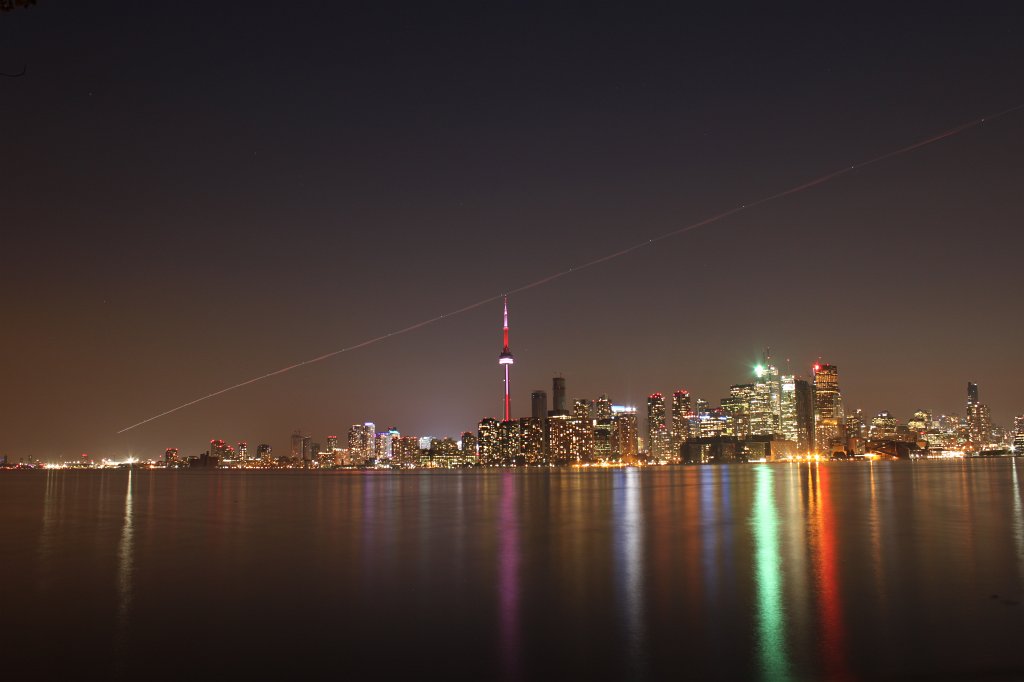 IMG_2304.JPG -  Toronto  at night