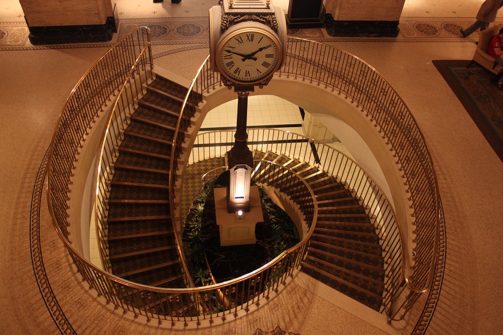 IMG_2383.JPG - Spiral stairs