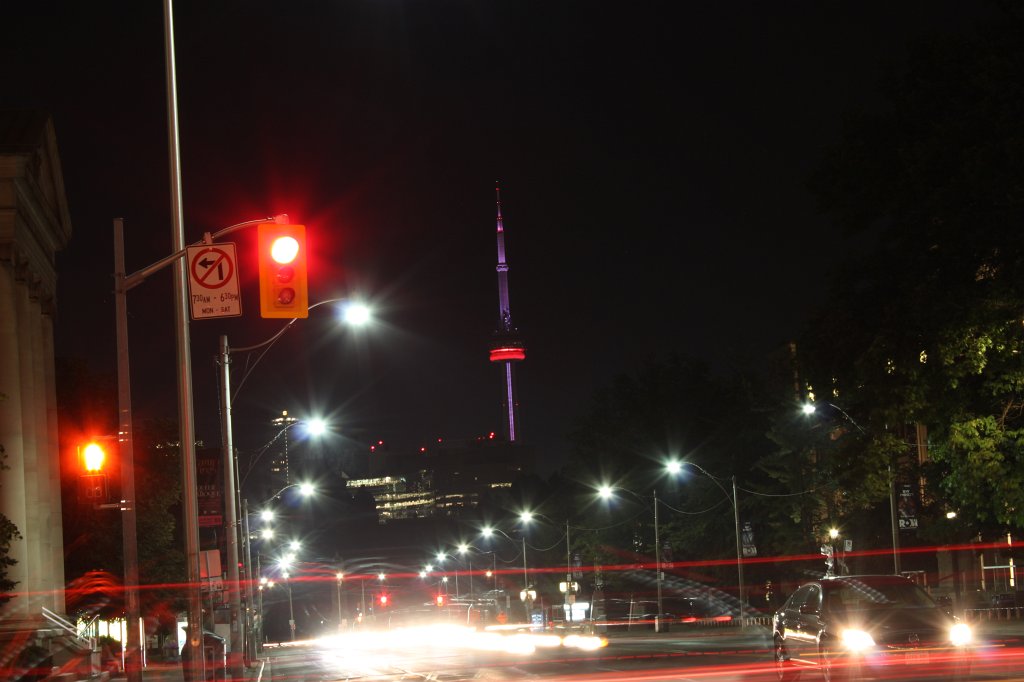 IMG_2435.JPG -  Toronto  at night