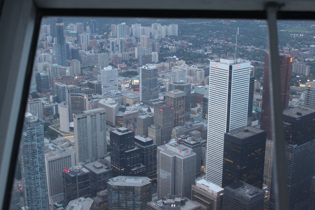 IMG_2994.JPG -  Toronto Financial District 