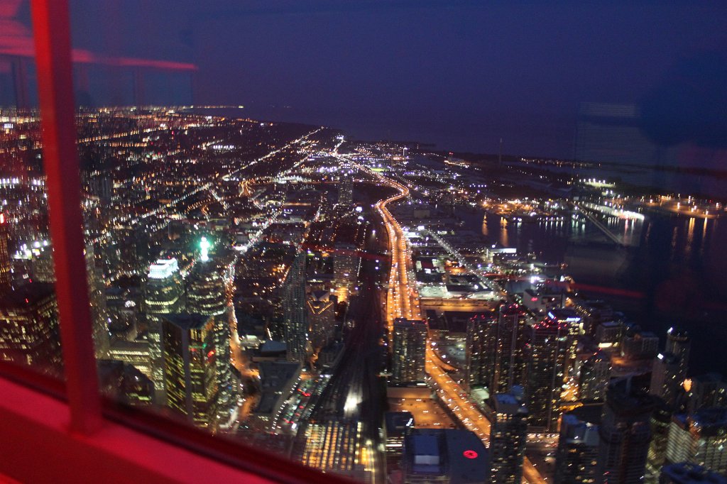 IMG_3084.JPG -  Toronto  view from  Skypod 