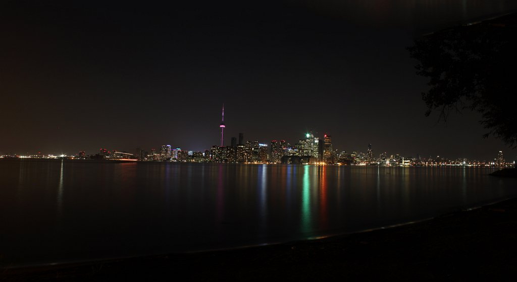 TorontoAtNight.jpg - Toronto at night