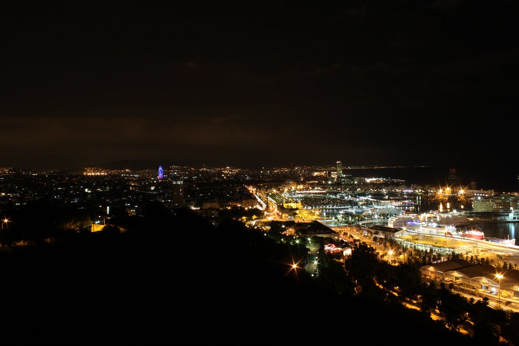 IMG_5887.JPG -  Barcelona  at night