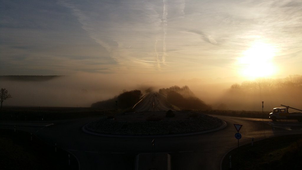 20141121_083603.jpg - Morning fog in the Heisterbach valley