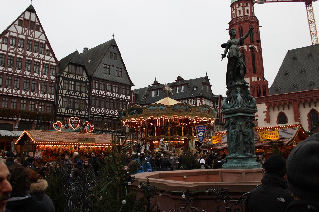 IMG_7671.JPG - Weihnachtsmarkt auf dem Römerberg
