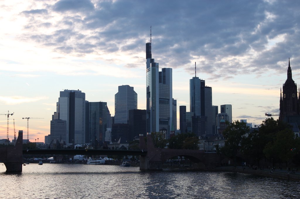 IMG_4867.JPG -  Frankfurt  Skyline