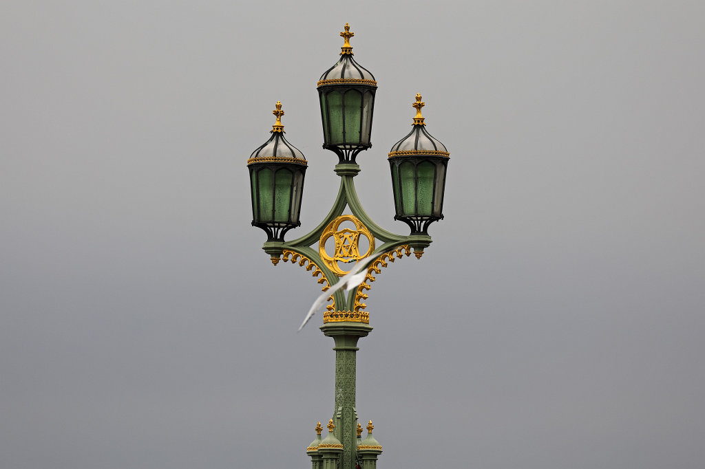 574A0154_c.jpg -  Westminster Bridge  lamp