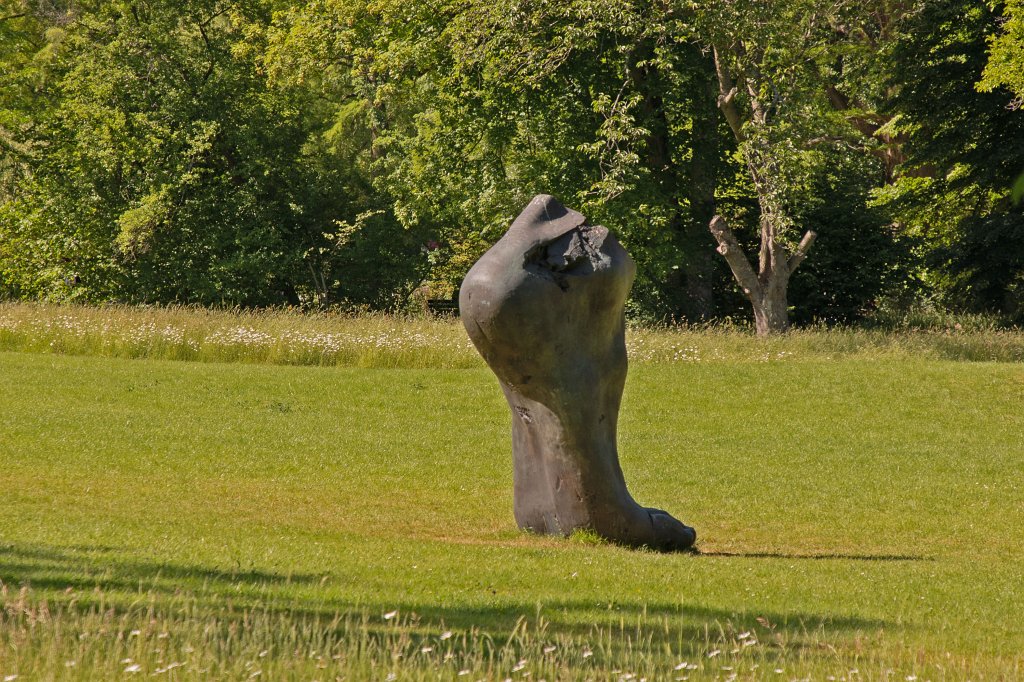 574B9987_c.jpg - Big Half Foot - Fredrik Wretman -  Blickachsen  12 -  Bad Homburg  2019.The sculpture is a scaled cast of the artistâs own foot done in bronze.
