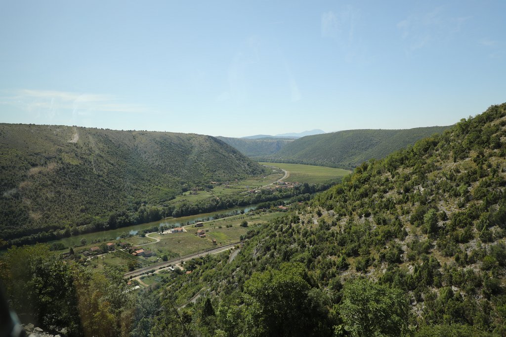 574B1795.JPG -  Neretva river  valley