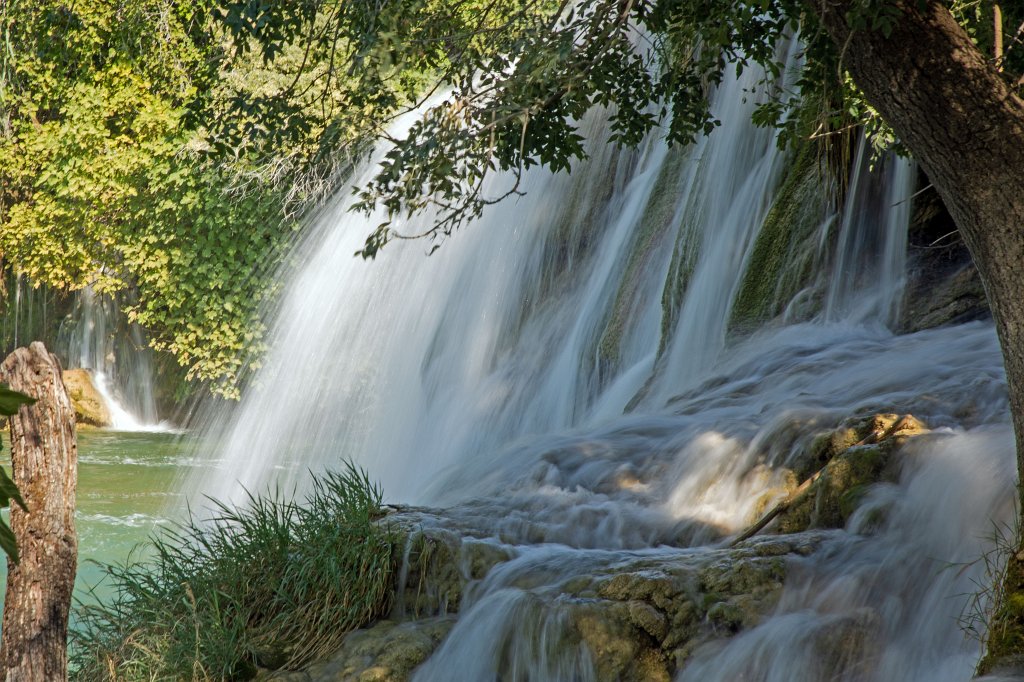 574B2386_c.jpg -  Krka National Park  waterfalls