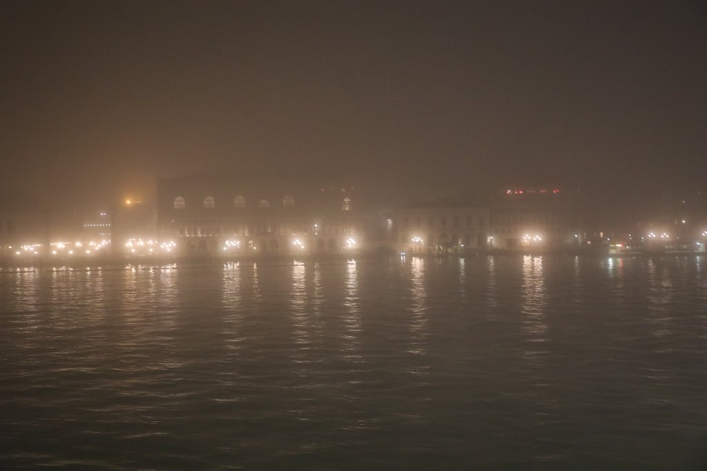 574B4289.JPG -  Venice  in fog
